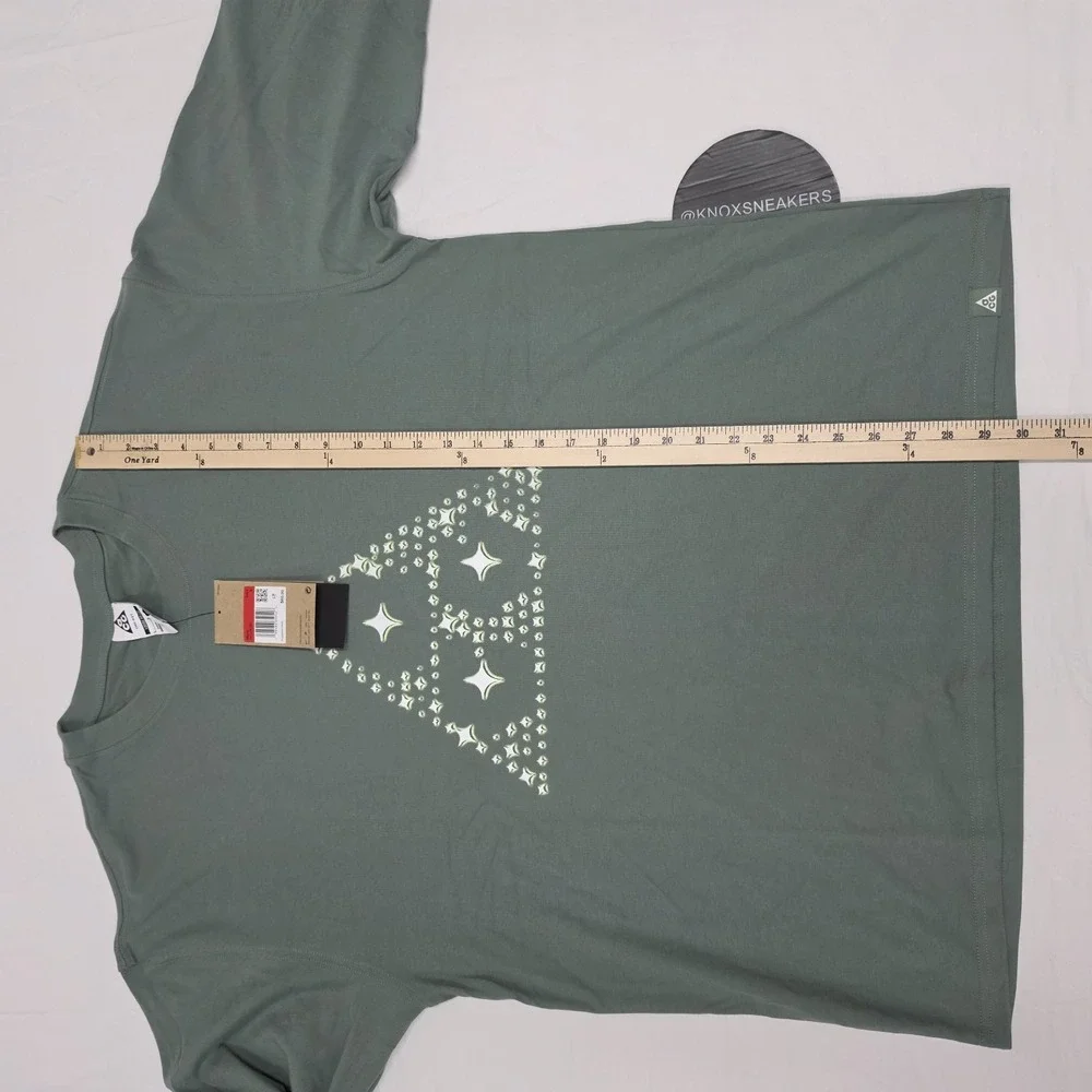 Nike ACG Stars Graphic Long Sleeve Shirt Green HV2176-364 Men's Size Large